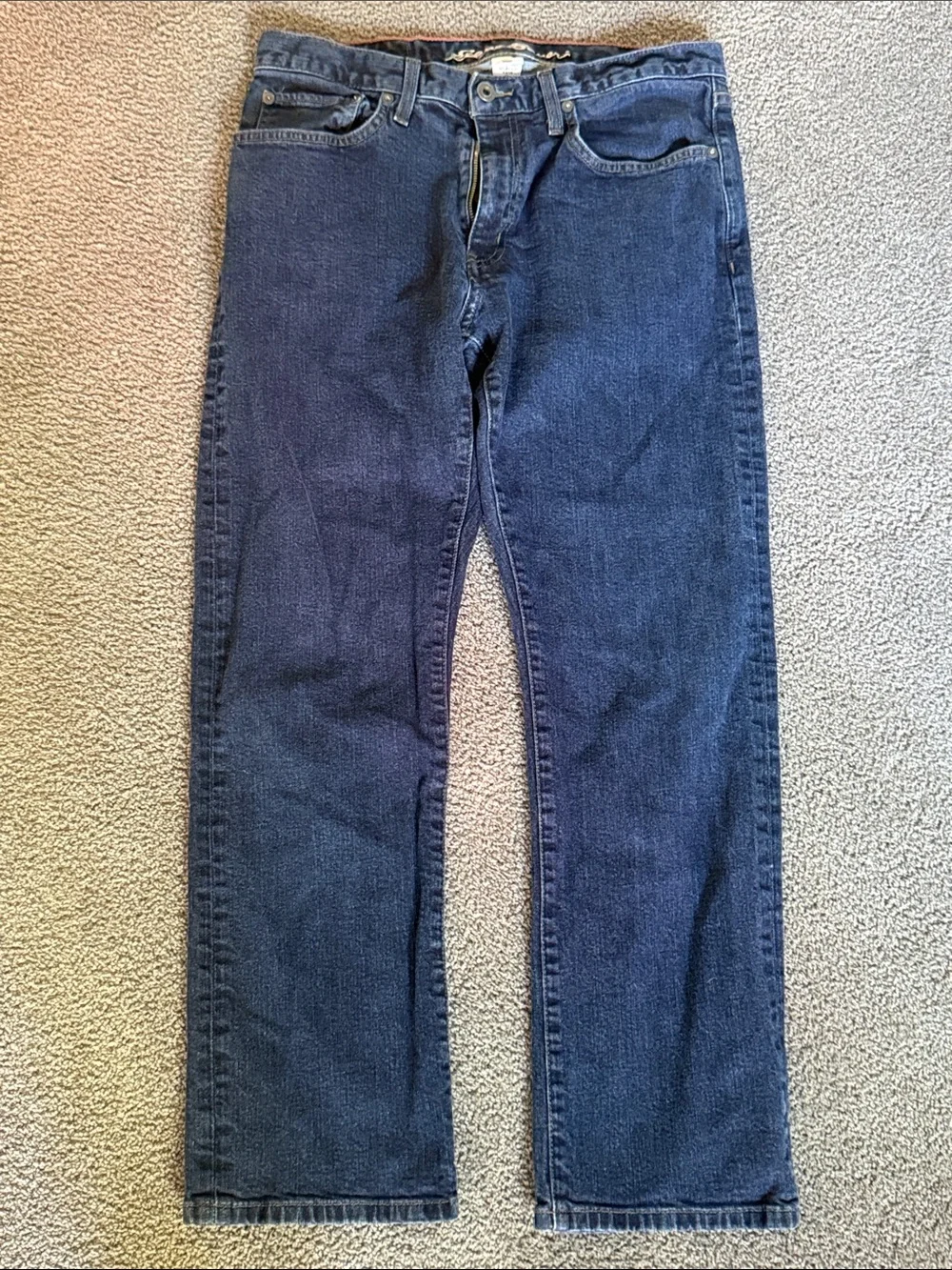 Eddie Bauer Men's Dark Blue Straight-Leg Jeans. Size 33x30.